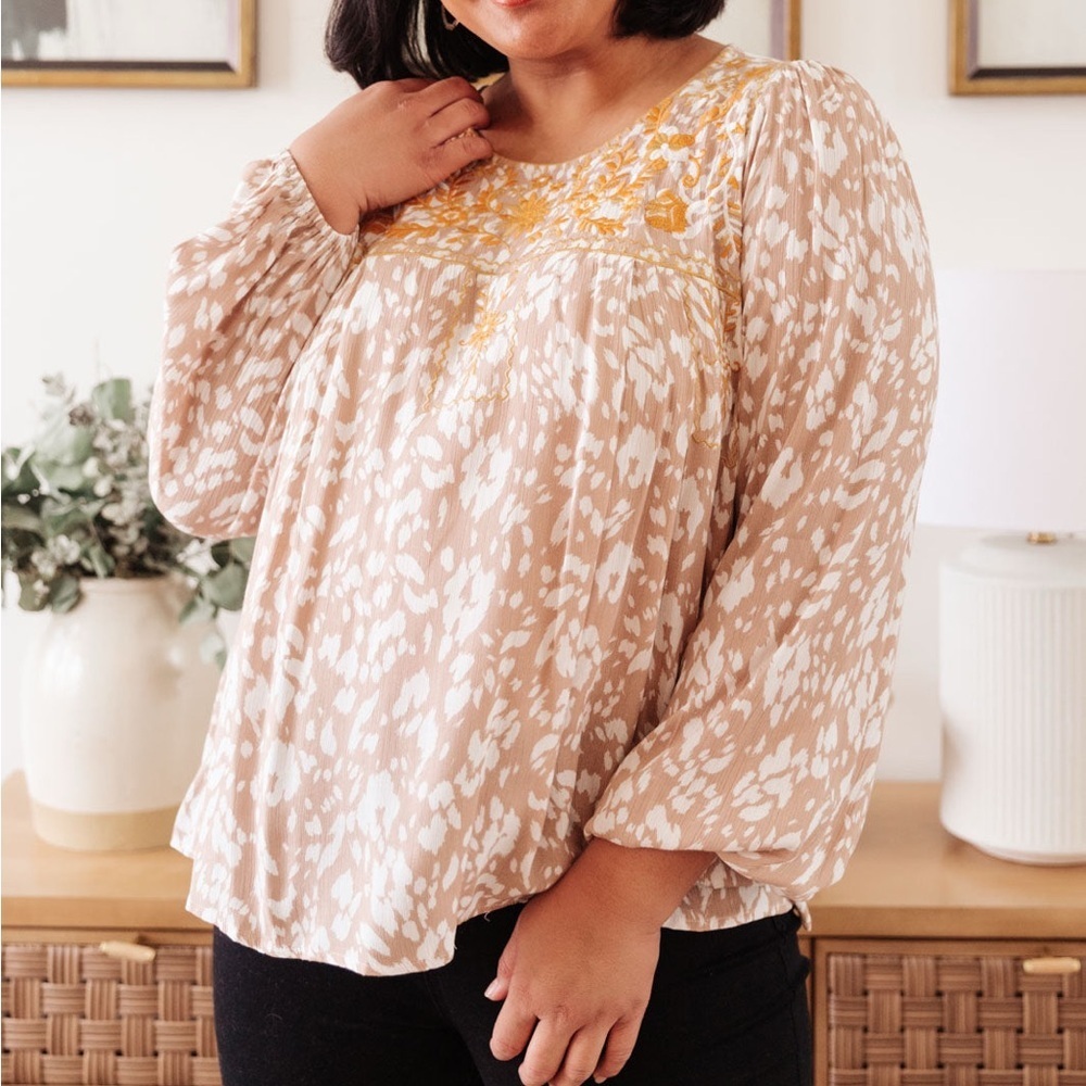 Flowy Blouse - Picture 5 of 7